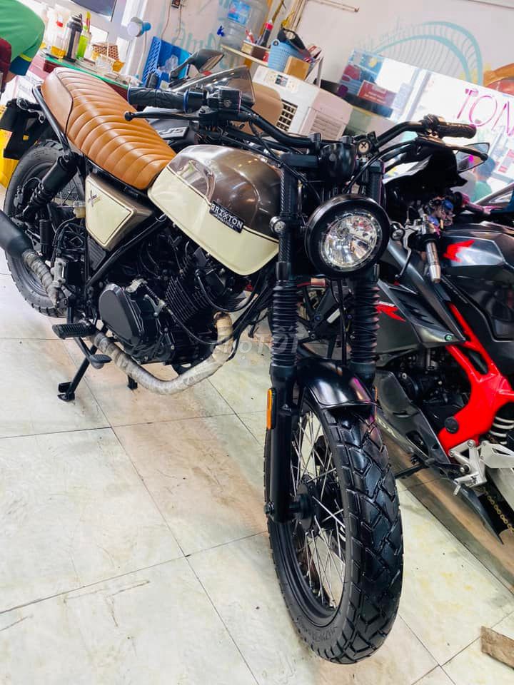 Brixton 150 FI  biển số TP. Mua bán Xe máy tại Quận Cầu Giấy Hà Nội được đăng bởi Tong motor xe may hình 3