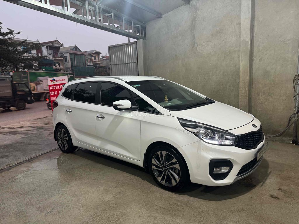 Kia Rondo 2018 - 65000 km