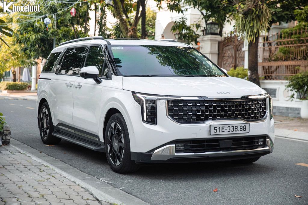 Kia Carnival model 2025 Signature 12000 km Trắng. Mua bán Ô tô tại Quận Gò Vấp Tp Hồ Chí Minh được đăng bởi NGUYỄN MINH VUA XE LƯỚT hình 1