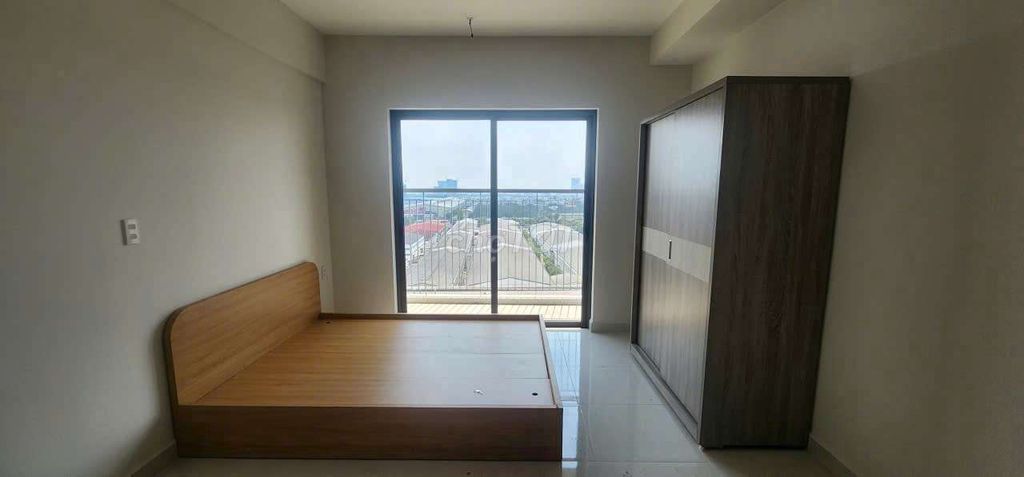 Tủ gỗ nâu. Mua bán Tủ, kệ gia đình tại Thành phố Dĩ An Bình Dương được đăng bởi Hằng hình 1