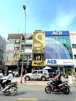 Bán nhà 2 mặt tiền trước sau 487 Lê Văn Sỹ, Quận 3. Mua bán nhà ở tại Quận 3 Tp Hồ Chí Minh được đăng bởi Thân Chơn