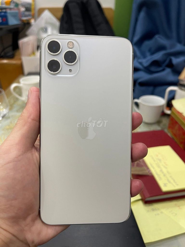 iPhone 11 Pro Max 64GB Bạc Nguyên bản. Mua bán Điện thoại tại Huyện Quỳnh Phụ Thái Bình được đăng bởi Nguyễn Tuấn Anh hình 1