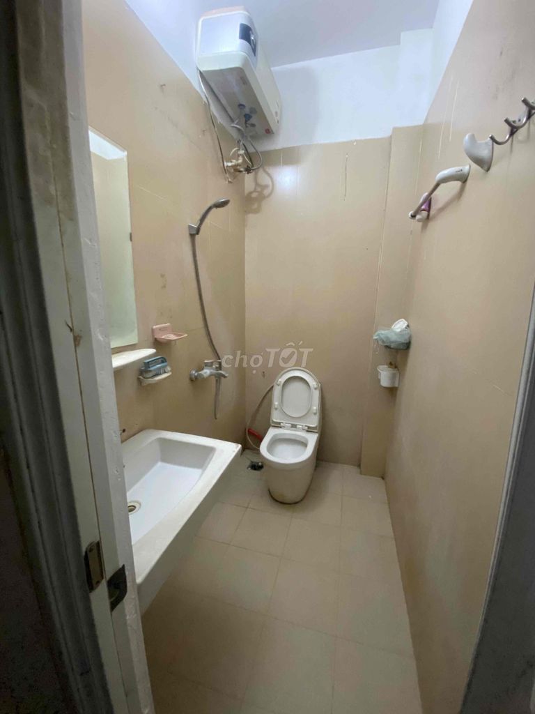 Комната в переулке 83 Dao Tan, выход к переулку 30 Buoi