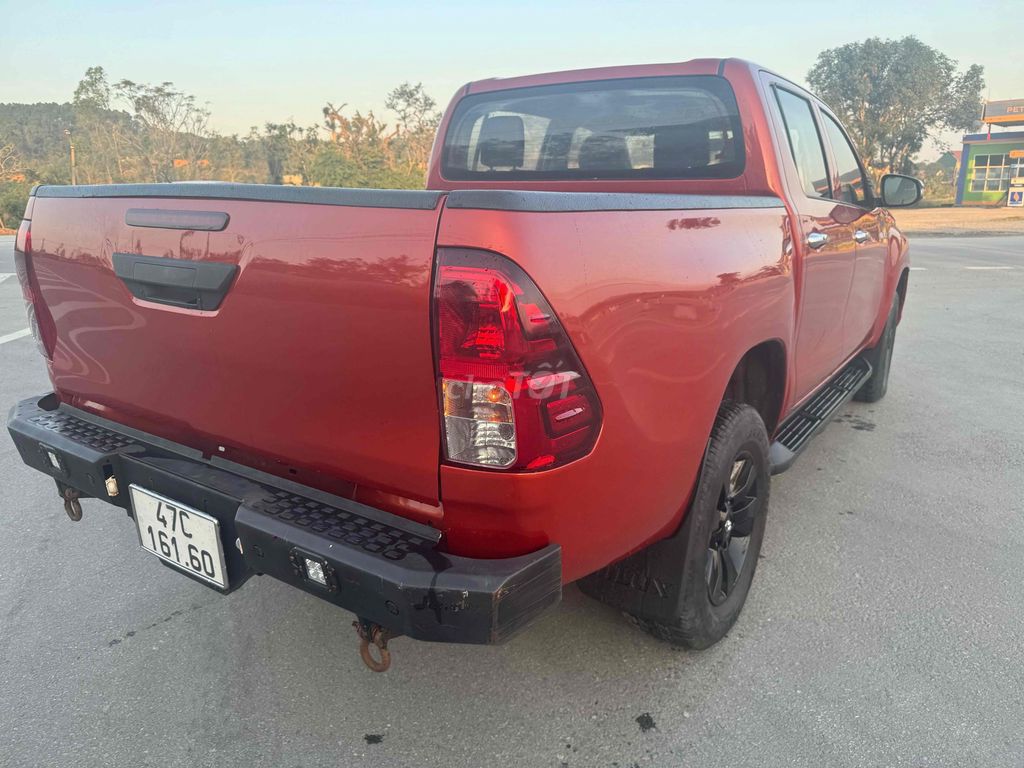 Toyota Hilux 20172.4E 4×2 mt - 100000 km. Mua bán Ô tô tại Huyện Nam Đàn Nghệ An được đăng bởi Ước Mơ Oto hình 6