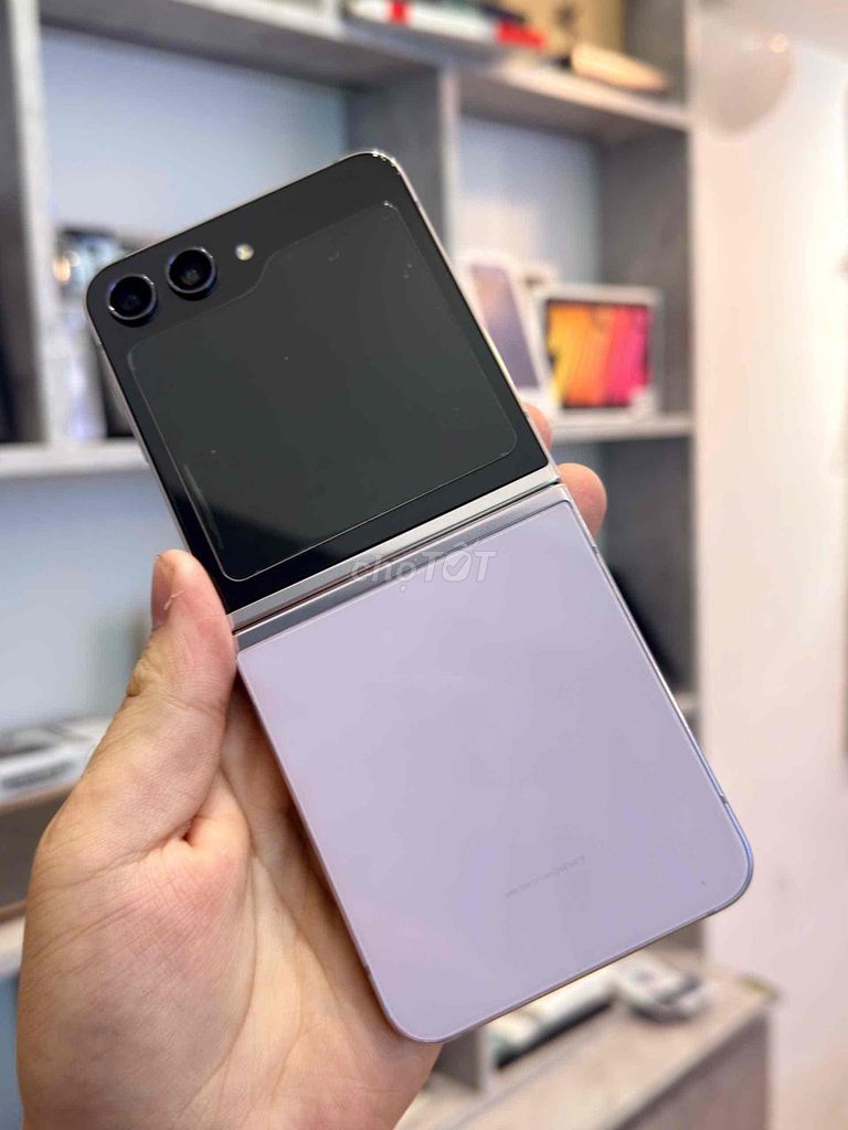Samsung Z Flip 5 512GB Hồng tím 2 sim. Mua bán Điện thoại tại Thành phố Thủ Đức Tp Hồ Chí Minh được đăng bởi Duy Dinh hình 1