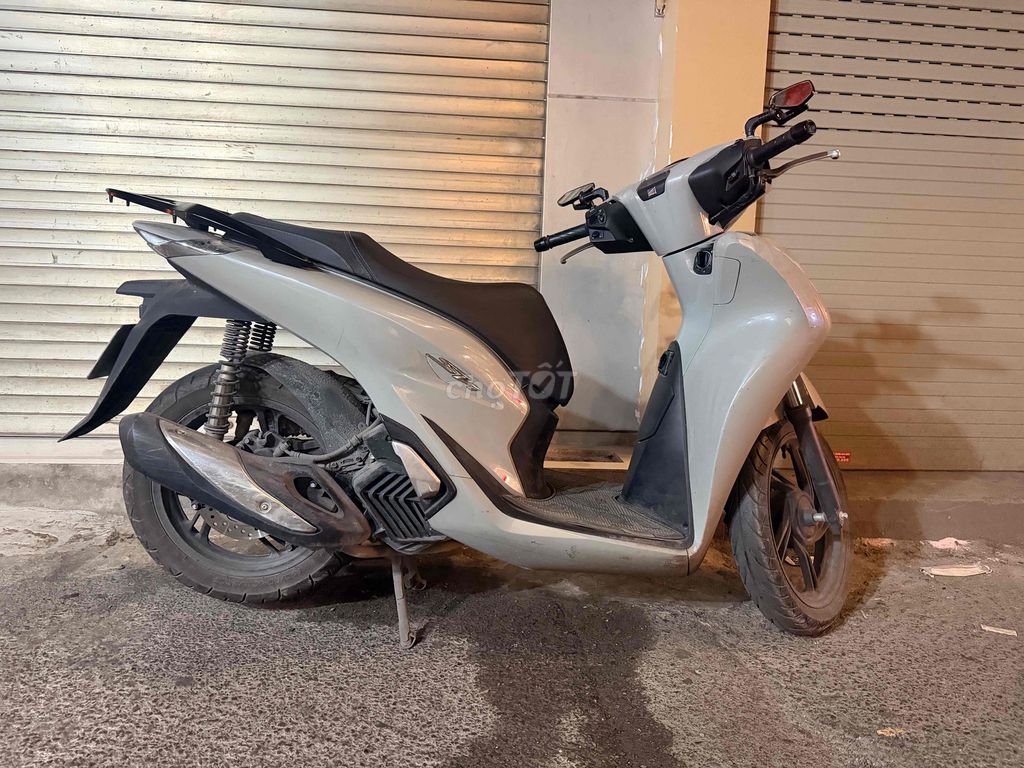 bán nhanh đổi sh 2025. Mua bán Xe máy tại Quận Đống Đa Hà Nội được đăng bởi Truong van quy hình 2