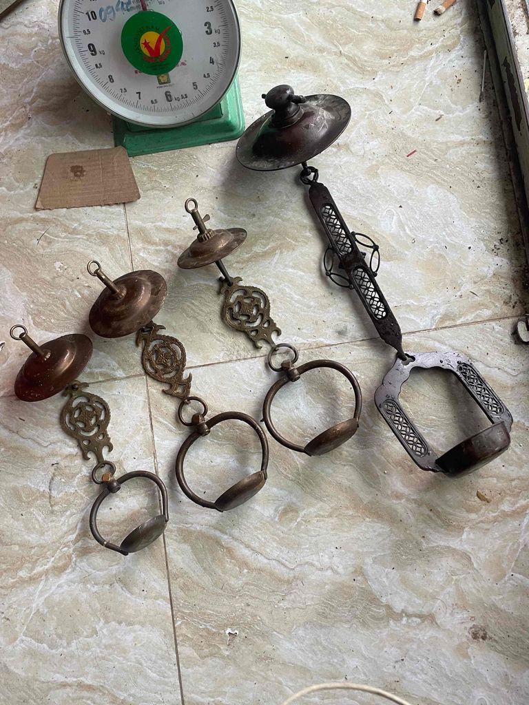 Lồng đèn thờ Đồng Cổ điển. Mua bán Sở thích khác tại Quận Bình Tân Tp Hồ Chí Minh được đăng bởi bãi nhật 17 hình 1