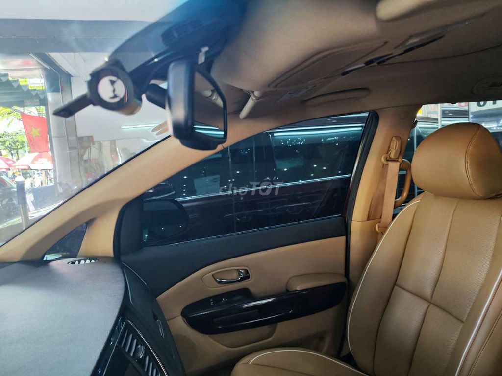 Kia Sedona Full Dầu sản xuất 2018. Mua bán Ô tô tại Quận 8 Tp Hồ Chí Minh được đăng bởi VUONG  hình 7
