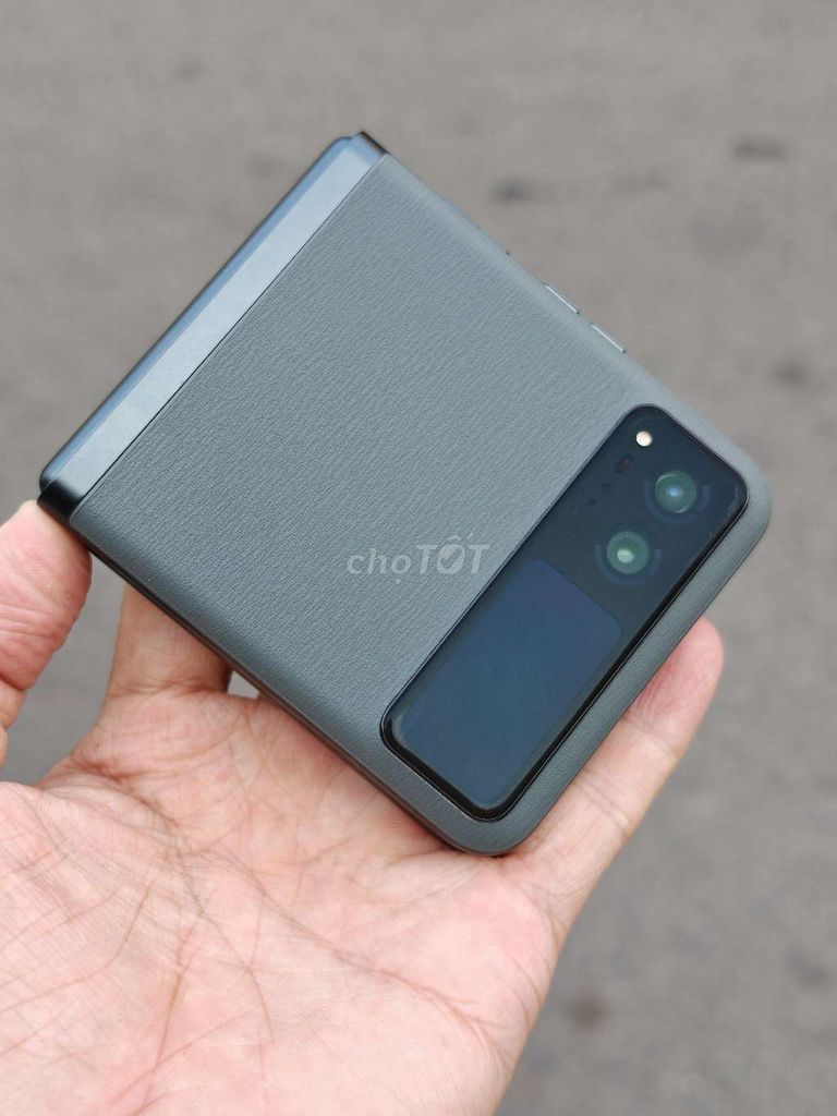 Motorola Razr 40s 8/256GB Xám. Mua bán Điện thoại tại Quận Bình Tân Tp Hồ Chí Minh được đăng bởi Phạm Vôn hình 1