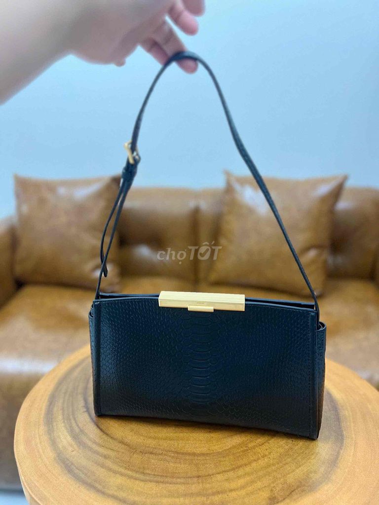 Túi xách Oroton Miriam Day Bag Da Nữ Đen. Mua bán Túi xách tại Quận Phú Nhuận Tp Hồ Chí Minh được đăng bởi Huỳnh xuân thọ hình 1