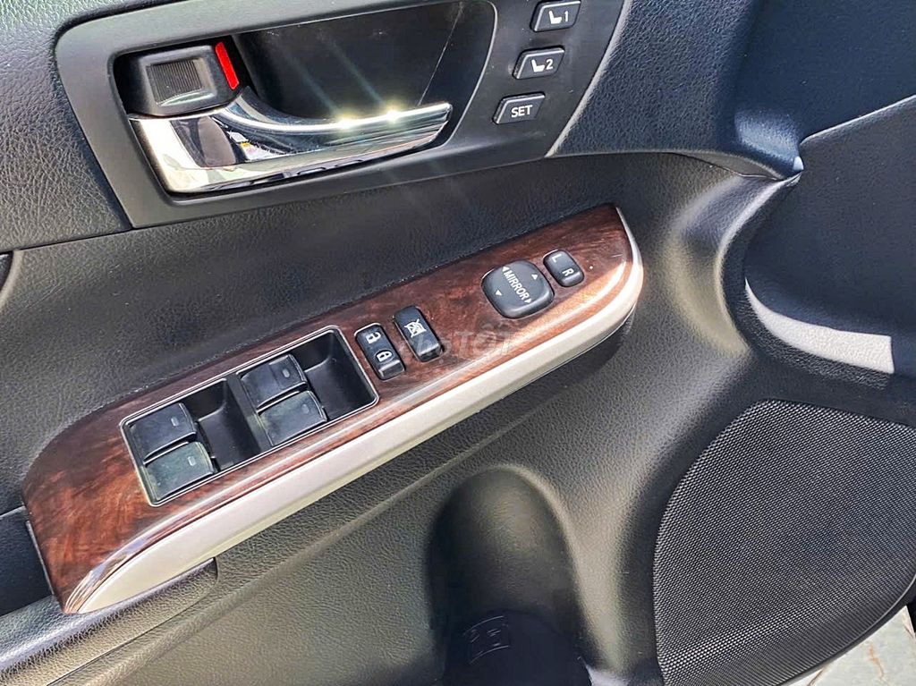 CAMRY 2.5Q cao cấp SX 2017 Mới 80%. Mua bán Ô tô tại Quận Long Biên Hà Nội được đăng bởi VIETNAM OTO hình 14