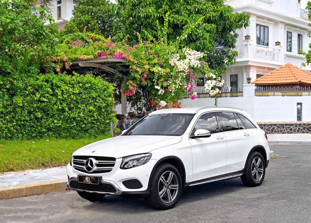 GLC200 Sx 2019 Супер красивый персонализированный черный и белый