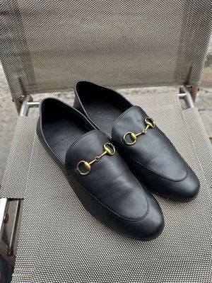 Hiệu Ghu Chỳ, size 38. Mua bán Giày dép tại Quận 5 Tp Hồ Chí Minh được đăng bởi Nguyễn văn tuấn