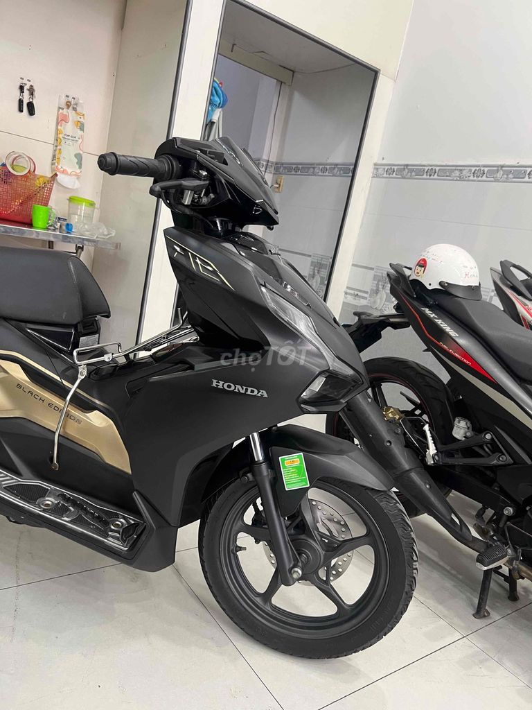 Honda Air Blade 125 Đen nhám. Mua bán Xe máy tại Huyện Trảng Bom Đồng Nai được đăng bởi cửa hàng xe máy Trần Sơn  hình 5