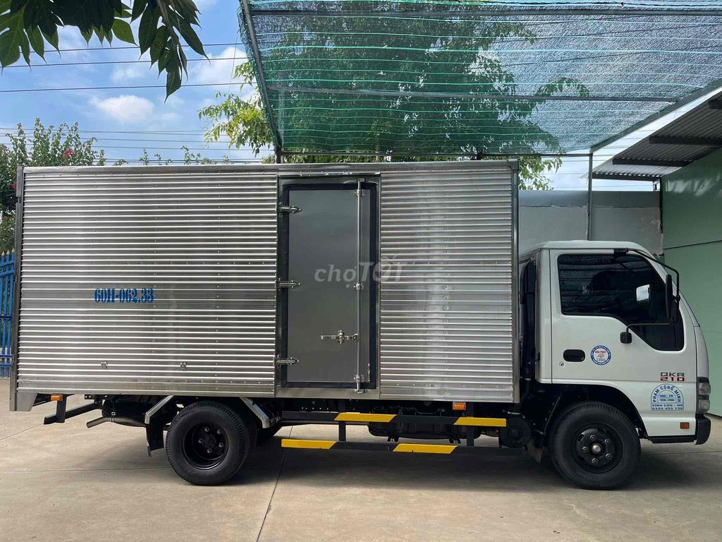 cần bán xe isuzu tải trọng 1 tân 9 thùng 4m3. Mua bán Xe tải, xe ben tại Huyện Vĩnh Cửu Đồng Nai được đăng bởi Minh Pham hình 2