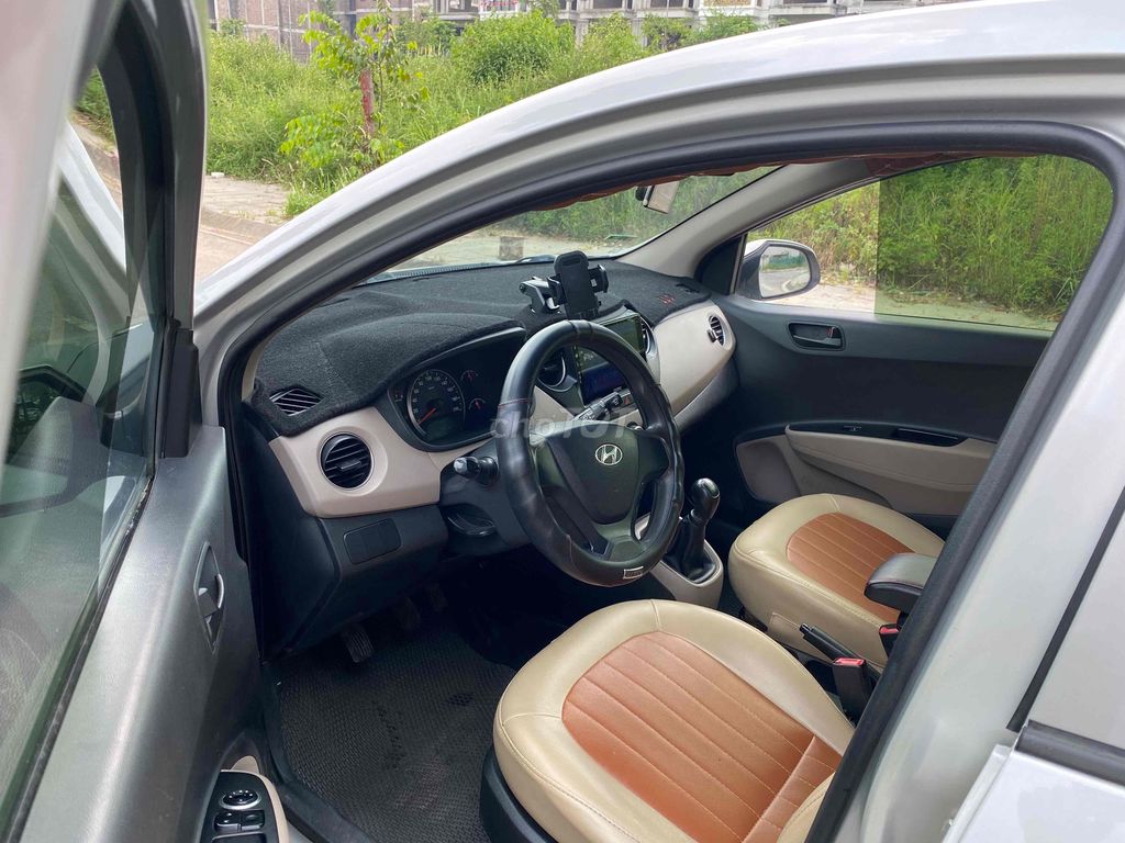 Hyundai Grand i10 2014 Grand 1.0 MT Base - 319k km. Mua bán Ô tô tại Huyện Đông Anh Hà Nội được đăng bởi Giap Tran hình 6