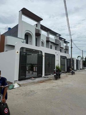 RAO BÁN GẤP CĂN NHÀ CẤP 4 SHR