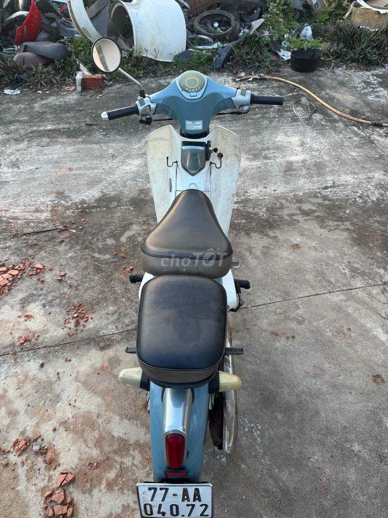 Honda Cub 50 2023 Xanh trắng. Mua bán Xe máy tại Huyện Phù Cát Bình Định được đăng bởi Trần Hiếu hình 1