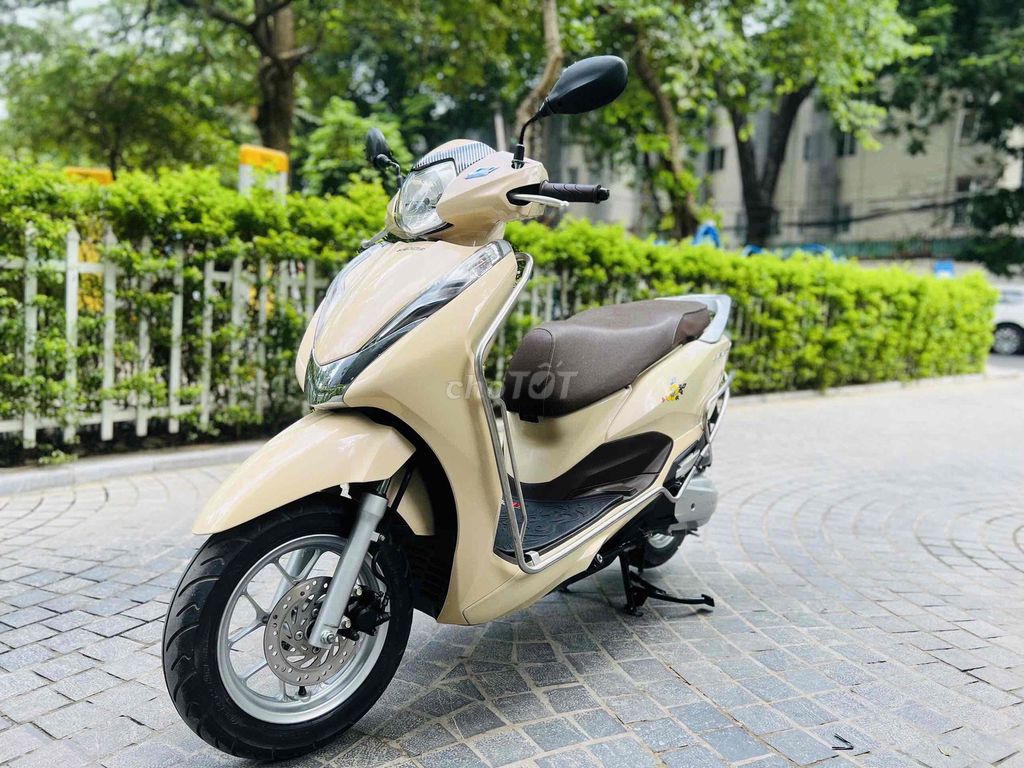 LEAD 125 vàng kem xe đi đúng 8ngàn200km. Mua bán Xe máy tại Quận Thanh Xuân Hà Nội được đăng bởi Thanh hình 5