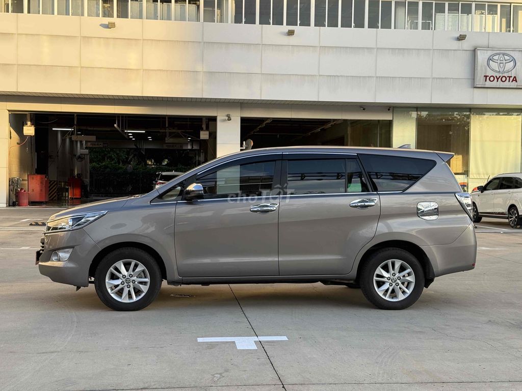 Toyota Innova 2020 2.0E Số Sàn - 1 Chủ - Tại Hãng. Mua bán Ô tô tại Quận Bình Thạnh Tp Hồ Chí Minh được đăng bởi Công Sang hình 8