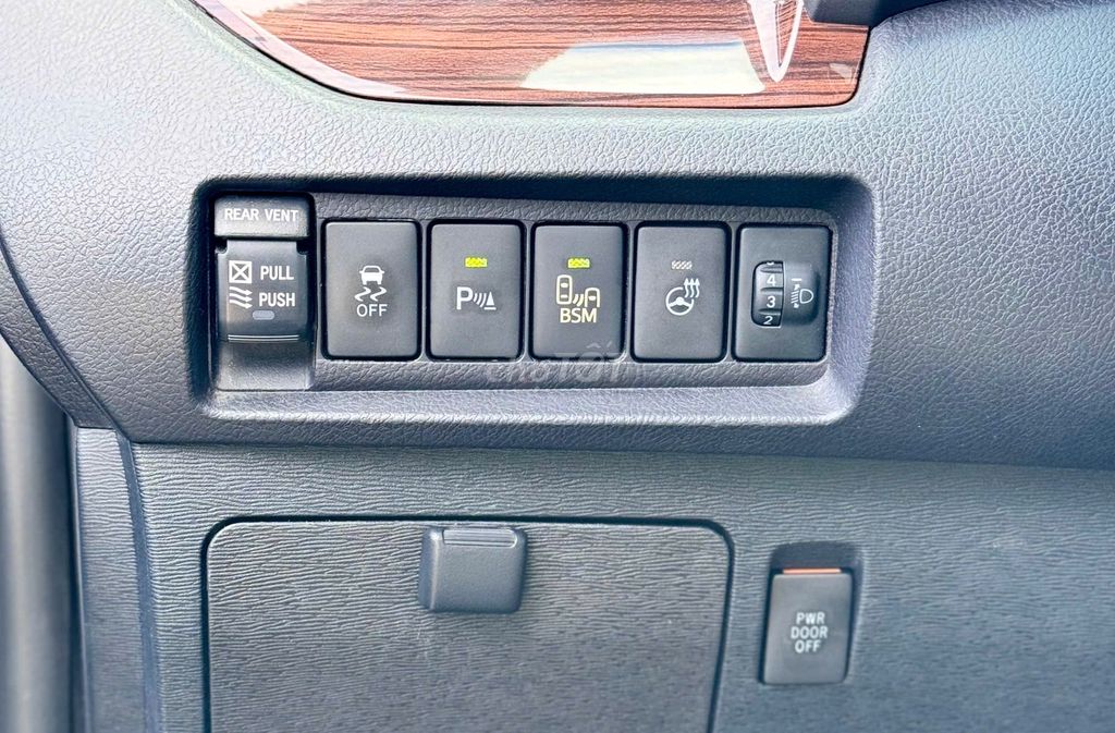 Toyota Sienna 3.5 Mỹ full option bản CAO NHẤT VIPP. Mua bán Ô tô tại Quận Phú Nhuận Tp Hồ Chí Minh được đăng bởi Mss Ngọc hình 10