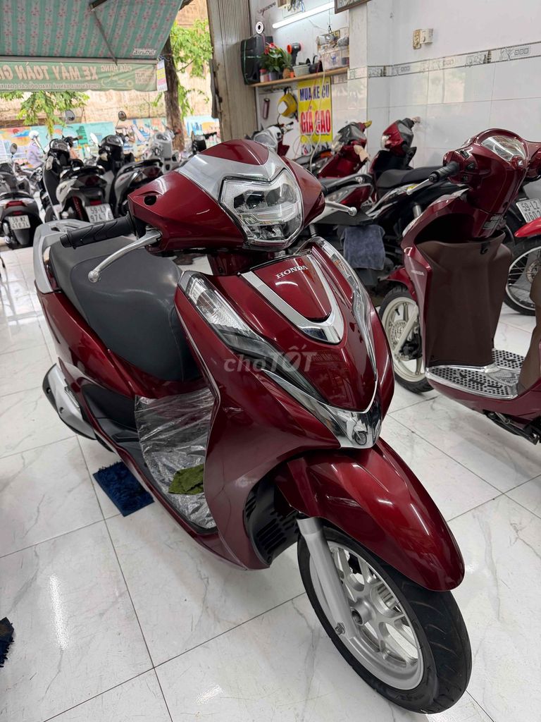 Honda Lead Fi 125 2020 года за красный доллар bstp 9 владельцев zin