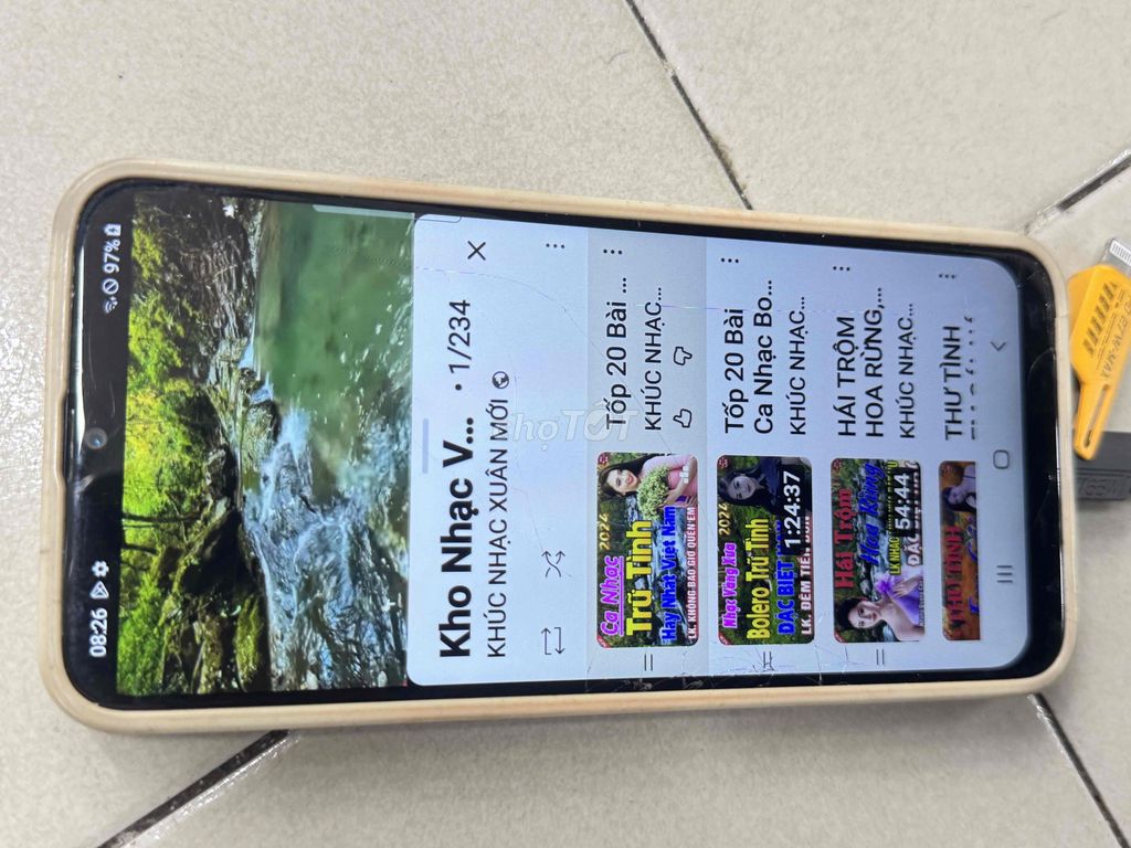 Samsung A20 Vàng Đã qua sử dụng. Mua bán Điện thoại tại Quận Dương Kinh Hải Phòng được đăng bởi le Huu luan hình 1