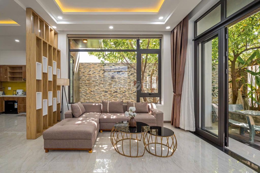 Меблированная вилла с бассейном и 5 спальнями у моста Thuận Phước — фото 6