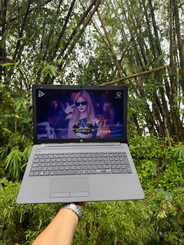 ✅✅Laptop Hp i7 8th ram8gb  ssd256gb 15.6inch. Mua bán Laptop tại Thành phố Vĩnh Long Vĩnh Long được đăng bởi Ngà Trần hình 1