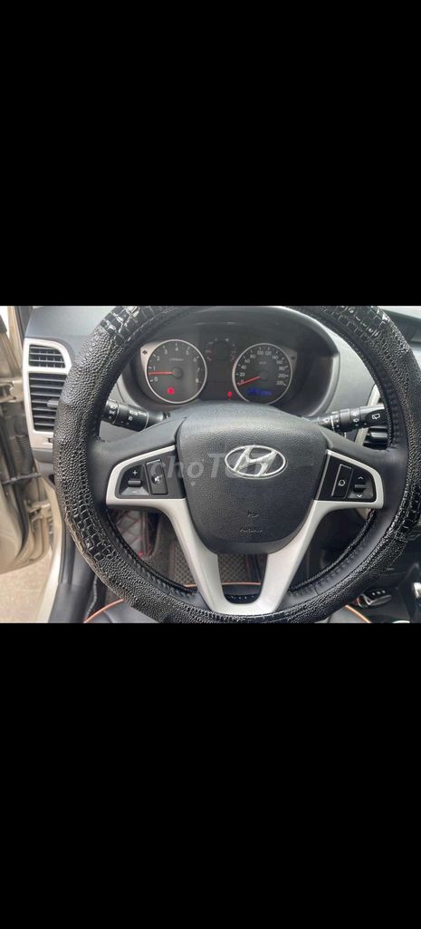 Hyundai i20 2011 5 chỗ Số sàn. Mua bán Ô tô tại Thành phố Thủ Dầu Một Bình Dương được đăng bởi anh tú hình 5