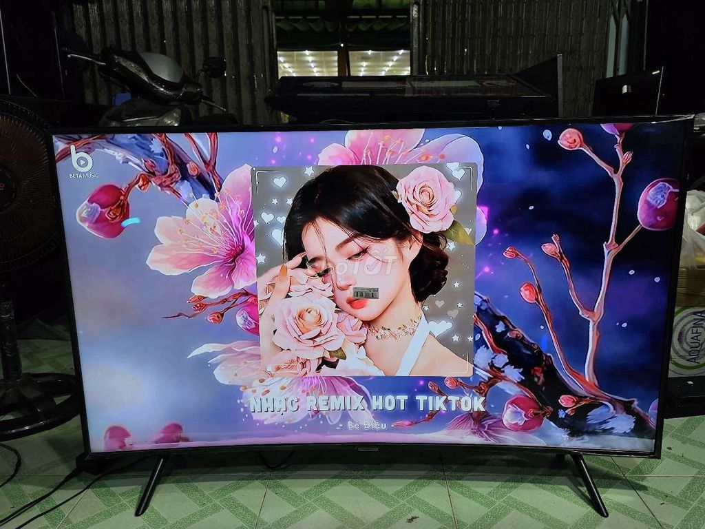 Samsung Màn Cong 55 inch 4K - 55RU7300. Nói - 99%