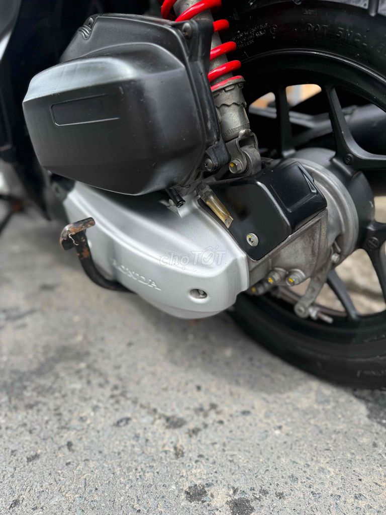 SHMODE 2016 B65 GÓP CẦN CCCD ĐỦ 18t TRẢ TRƯỚC 0₫. Mua bán Xe máy tại Quận Ninh Kiều Cần Thơ được đăng bởi XE MÁY HOÀNG YẾN hình 7