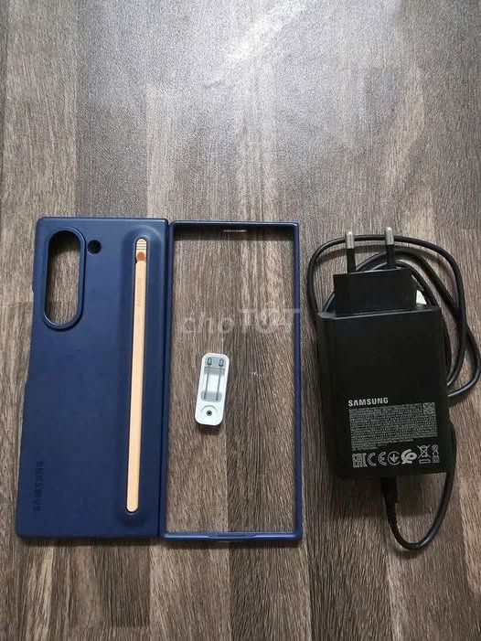 Ốp lưng Samsung Fold6 Xanh đậm kèm bút. Mua bán Phụ kiện (Màn hình, Chuột...) tại Thị xã Bình Long Bình Phước được đăng bởi Hội Đồ Điện Tử hình 1