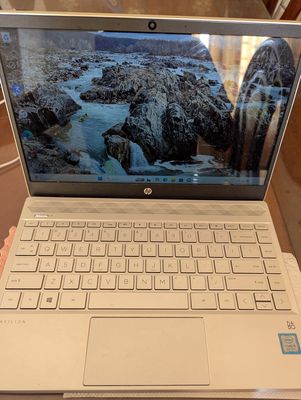Laptop HP pavilion i5-8265U/8G/256 hoạt động tốt. Mua bán Laptop tại Thành phố Vũng Tàu Bà Rịa - Vũng Tàu được đăng bởi   