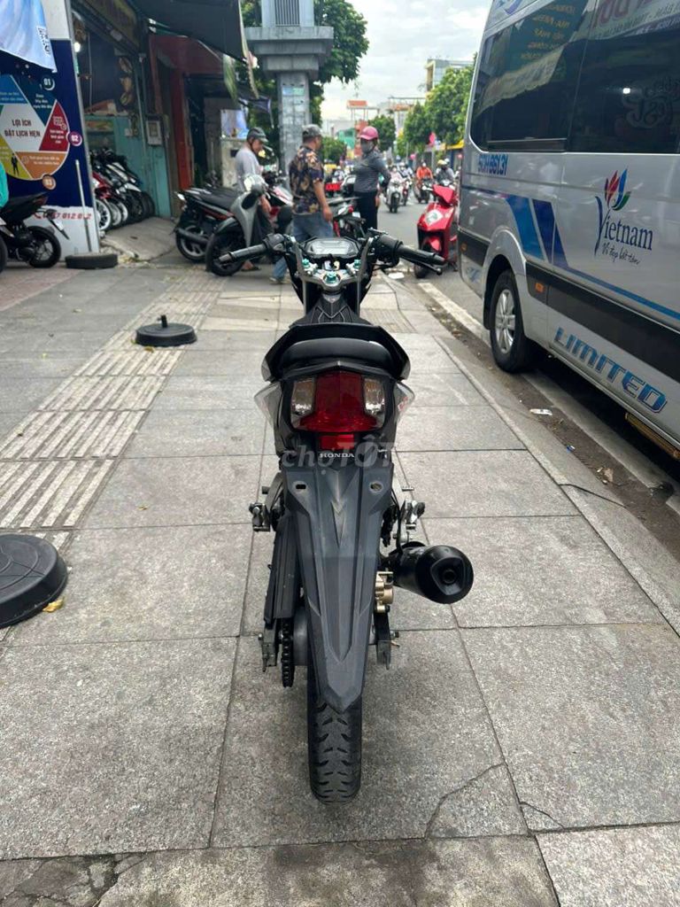Honda sonic 150 2021 mới 90% hồ sơ gốc cầm tay. Mua bán Xe máy tại Quận Tân Phú Tp Hồ Chí Minh được đăng bởi Tuanduy hình 2