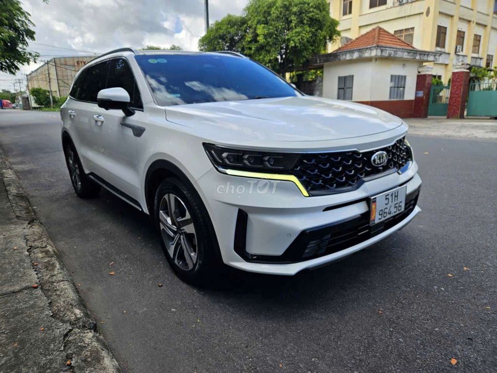 Kia Sorento Signature 2021 88 000 км белый
