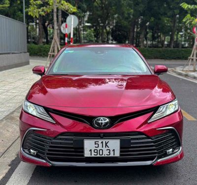 Toyota Camry 2.5Q 2022 Đỏ Thái Lan