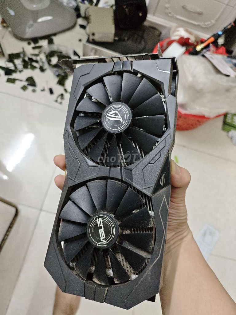 Card đồ họa Asus Strix RX570 4GB Đen LED. Mua bán Linh kiện (RAM, Card...) tại Huyện Sóc Sơn Hà Nội được đăng bởi tiến nội bài hình 1