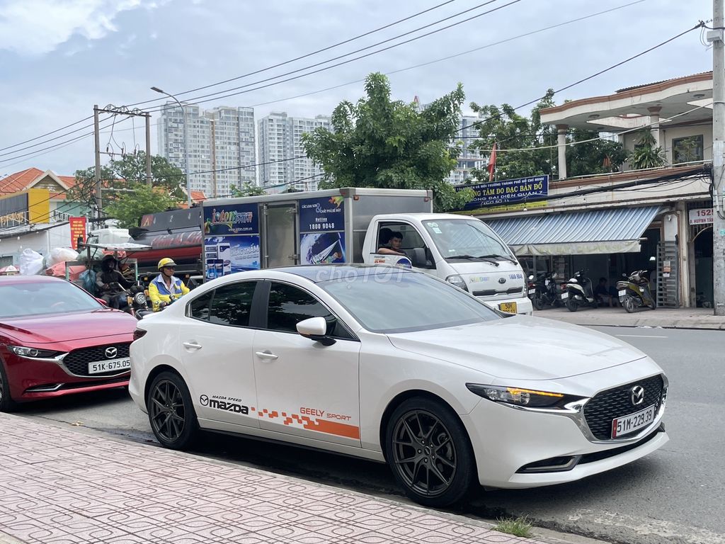 Bán Xe 1 chính chủ từ đầu mazda3 đời 2020 trắng. Mua bán Ô tô tại Quận 7 Tp Hồ Chí Minh được đăng bởi Dũng hình 5