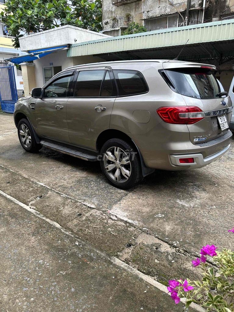 Ford Everest 2016 Titanium 2.2L 4x2 AT - 130000 km. Mua bán Ô tô tại Quận Tân Bình Tp Hồ Chí Minh được đăng bởi Do ba lam hình 1