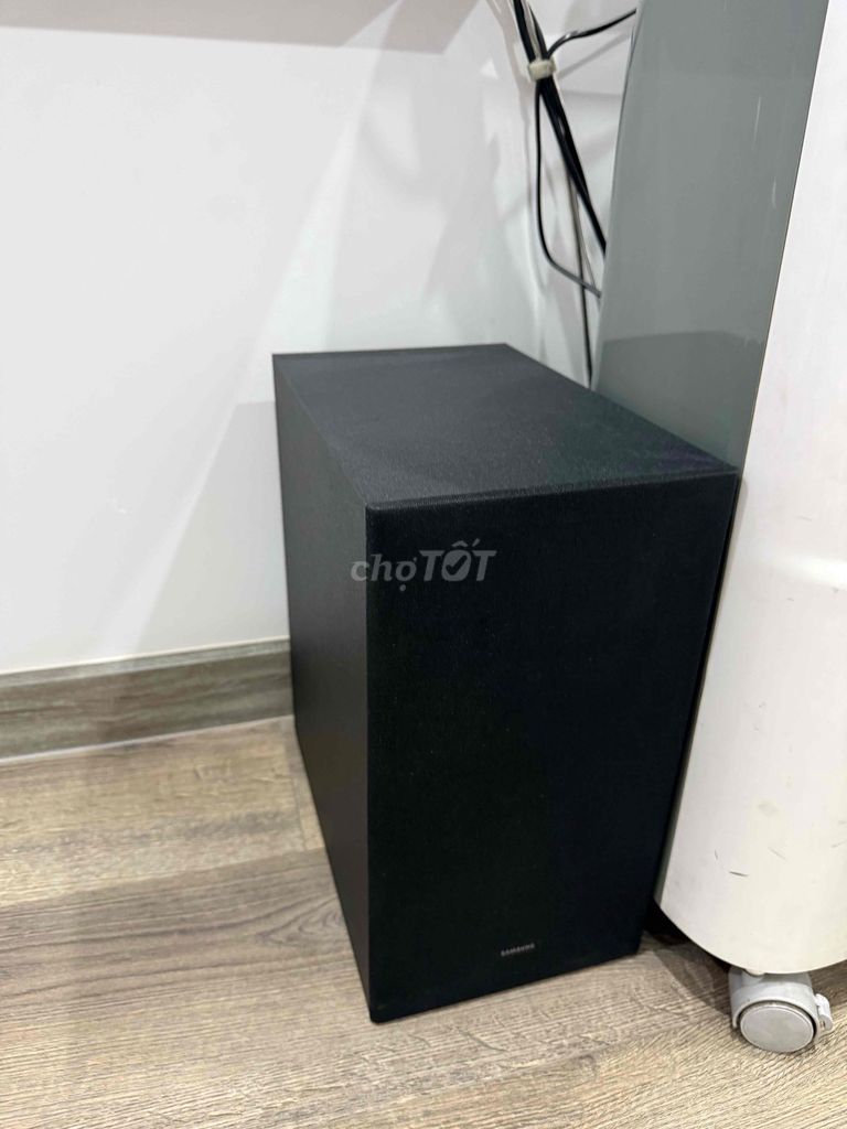 Loa TV Samsung HW-600F Đã sử dụng. Mua bán Tivi, Âm thanh tại Thành phố Dĩ An Bình Dương được đăng bởi Lê Anh Khoa hình 1