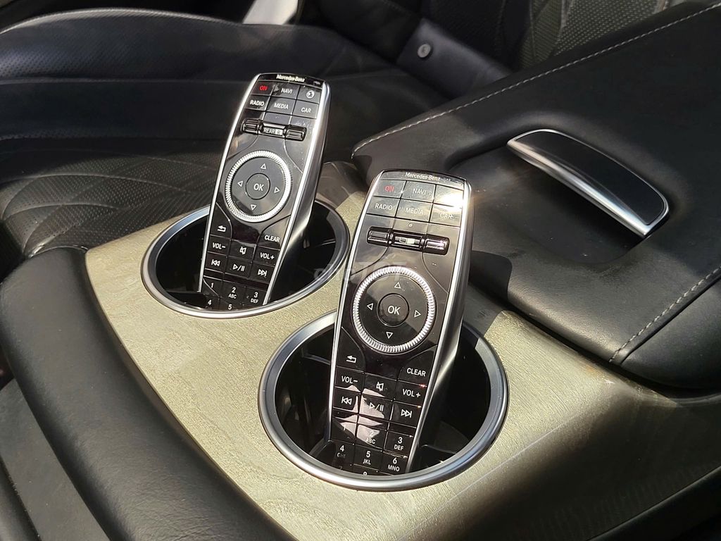 Mercedes S500L 4.7 V8 ghế Massage, nhìn Night view. Mua bán Ô tô tại Quận Bình Thạnh Tp Hồ Chí Minh được đăng bởi Mss Ngọc hình 9