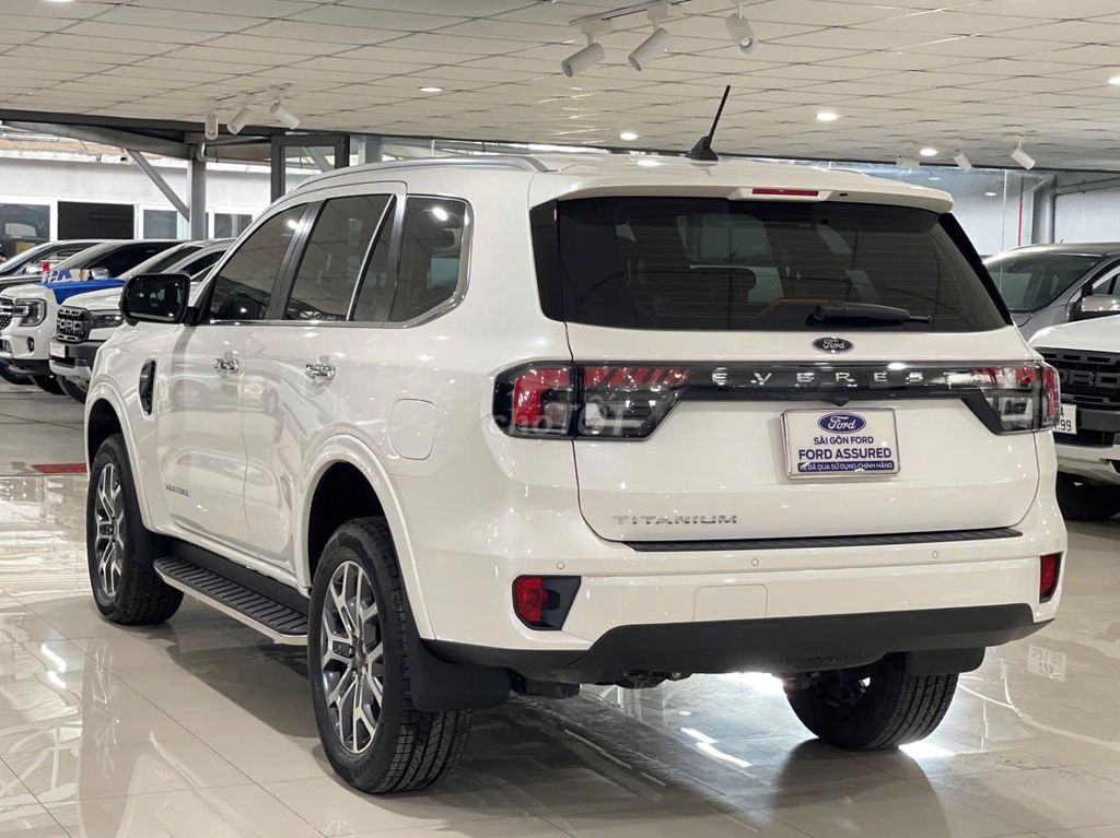 Everest Titanium 4x2. Mua bán Ô tô tại Quận 1 Tp Hồ Chí Minh được đăng bởi Quốc Tuấn xe lướt Sài Gòn Ford hình 2