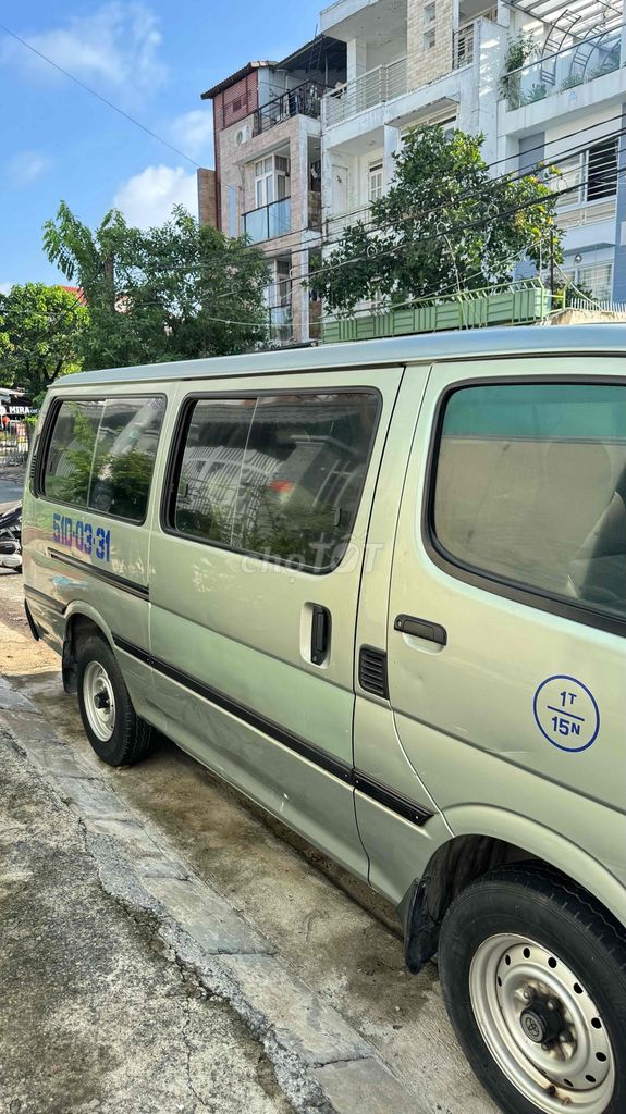 Toyota Hiace 2004 16 chỗ hết đời bán tận dụng. Mua bán Ô tô tại Quận Bình Thạnh Tp Hồ Chí Minh được đăng bởi Trọng hình 13