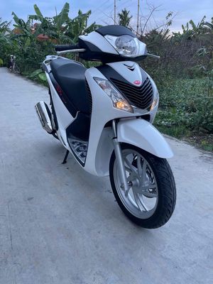 Cần bán sh 150 máy zin 1 chủ lêb fom ý. Mua bán Xe máy tại Quận Kiến An Hải Phòng được đăng bởi Đức Anh 