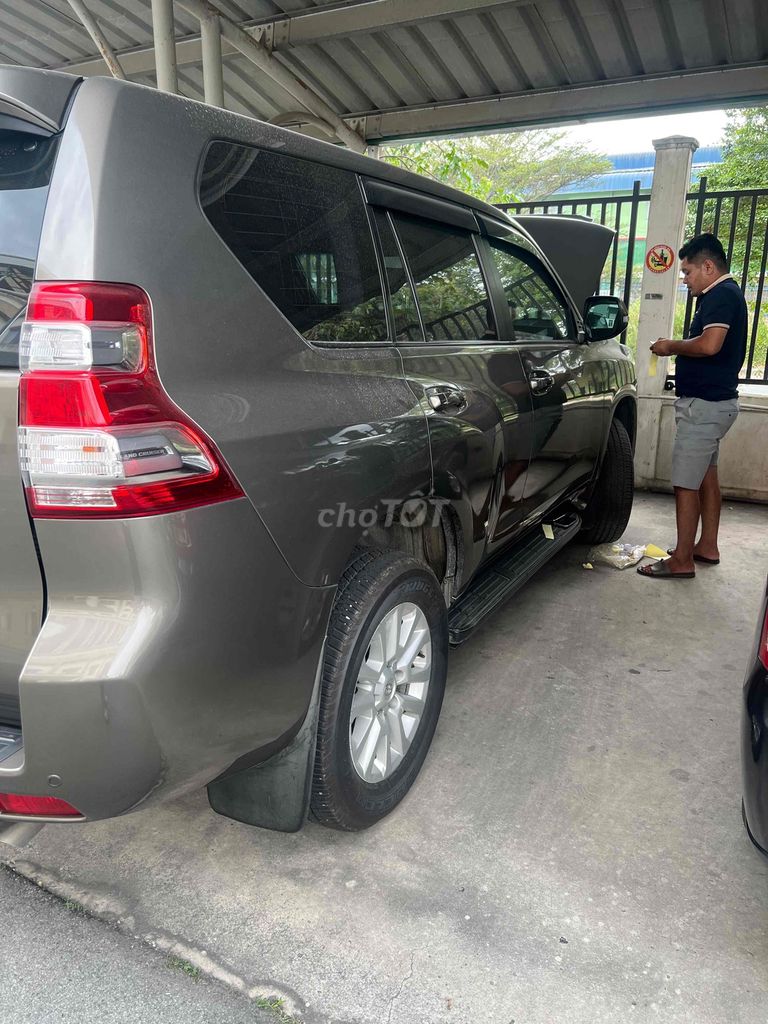 Toyota Prado 2016 Nâu 118.000 km. Mua bán Ô tô tại Quận Tân Bình Tp Hồ Chí Minh được đăng bởi hoang ngoc huu phuoc hình 1