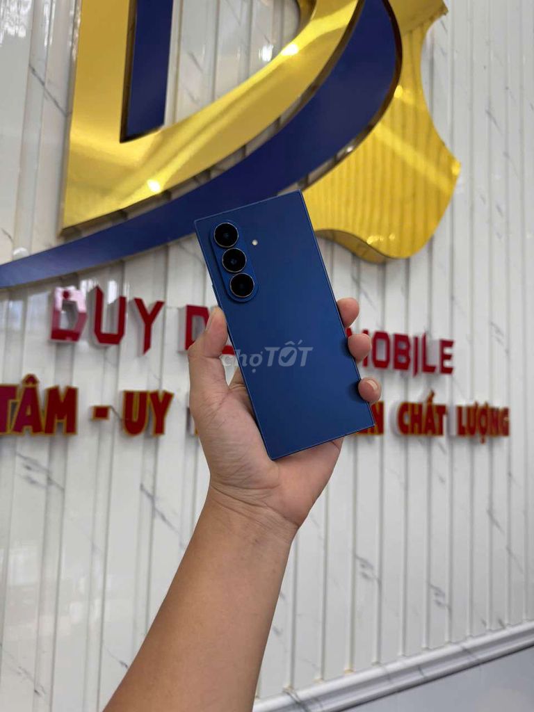 Z Fold7 vn bh thegioididong tháng 10/2026,có góp. Mua bán Điện thoại tại Thành phố Cà Mau Cà Mau được đăng bởi Duy Dustin Mobile hình 1