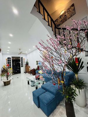 VIP TRUNG TÂM - PHẠM NGỌC THẠCH  ĐỐNG ĐA - NHỈNH 14 TỶ - NHÀ 5 TẦNG. Mua bán nhà ở tại Quận Đống Đa Hà Nội được đăng bởi Đoàn Văn Vinh