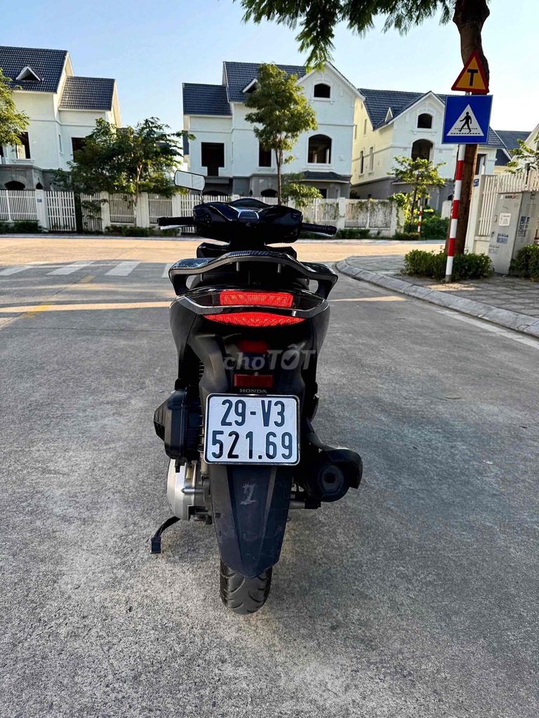 Honda SH 150i ABS 2021 Đen (người dùng). Mua bán Xe máy tại Huyện Hoài Đức Hà Nội được đăng bởi Ngọc Anh hình 5
