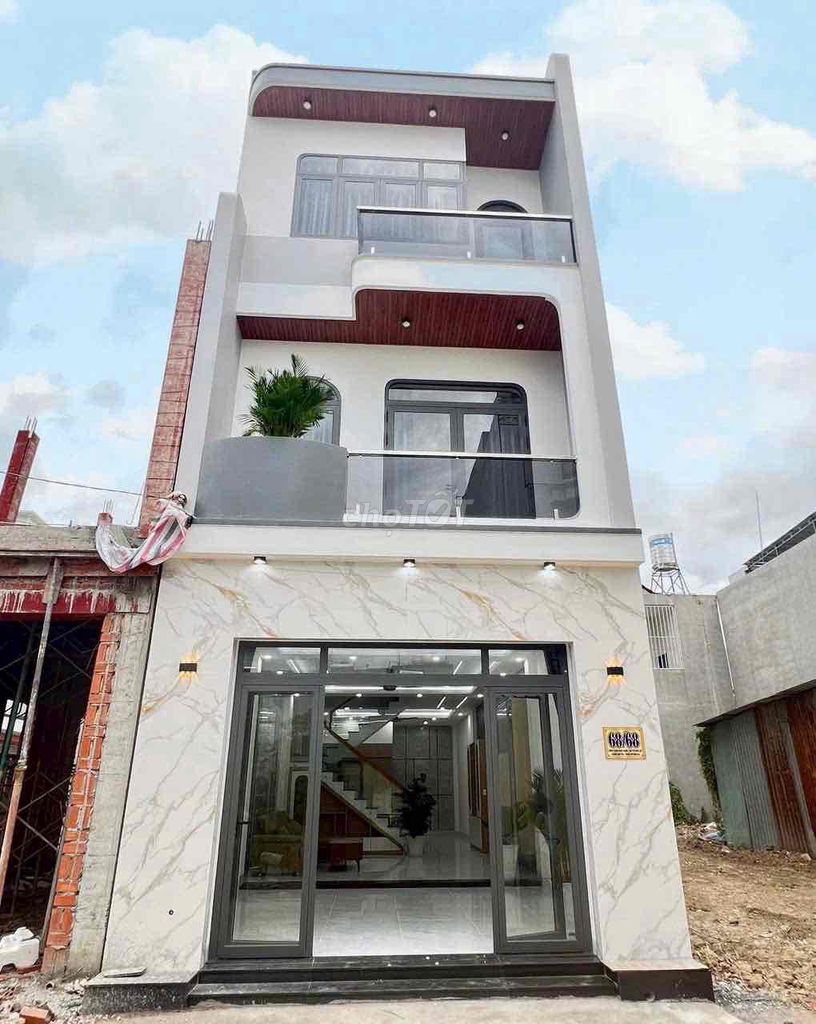 Bán Nhà 1 Trệt 2 Lầu, thổ cư 💯 sổ hoàn công, KDC Hoá An, p. Biên Hoà
